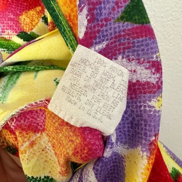 Jams World Vintage Women’s Yellow Red Purple Large All-Over Floral Print Sleevel - Picture 9 of 9